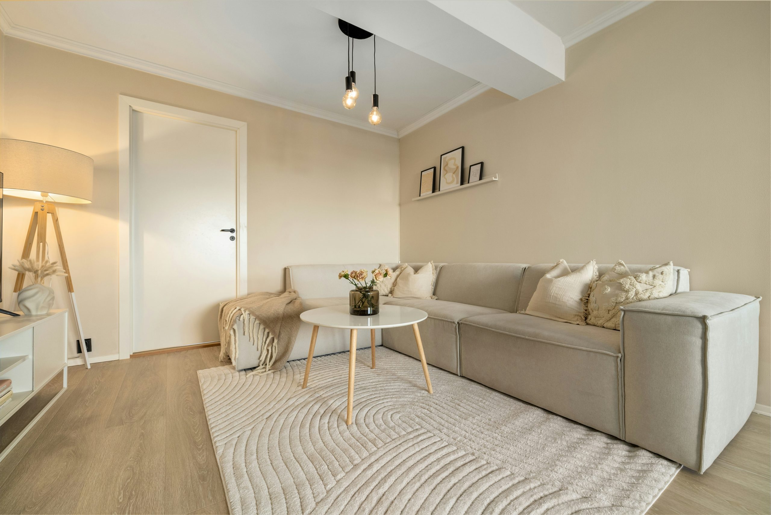 Peintures intérieures - Bénodet 6 astuces pour agrandir visuellement une petite pièce avec la peinture !