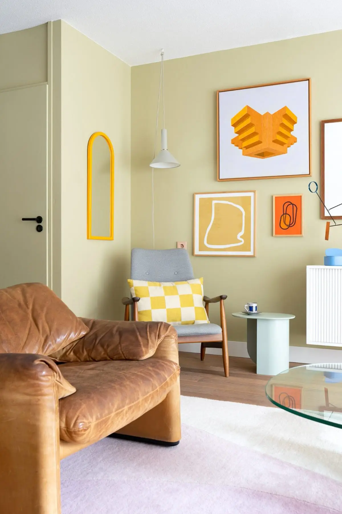 Le jaune : lumière maîtrisée et optimisme discret